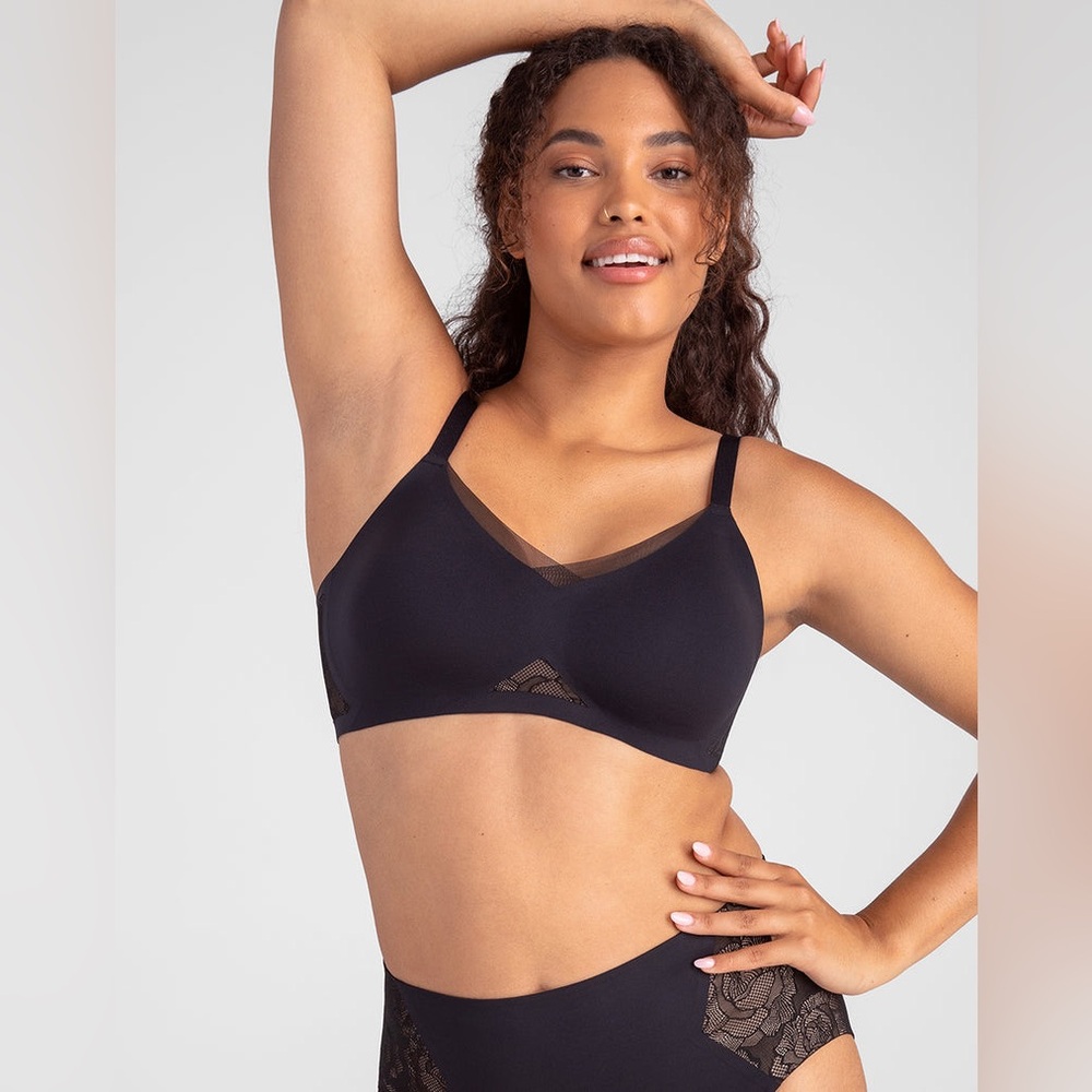 Honeylove CrossOver Bra with Floral Lace Size Medium